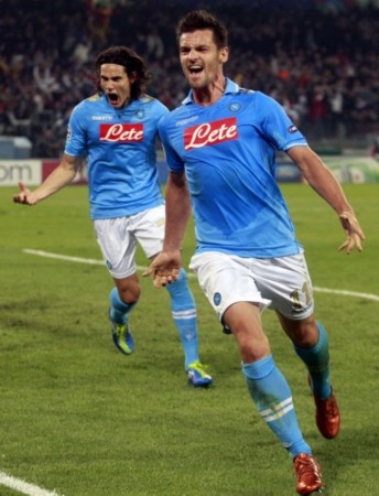 登顶西甲榜 登顶西甲榜